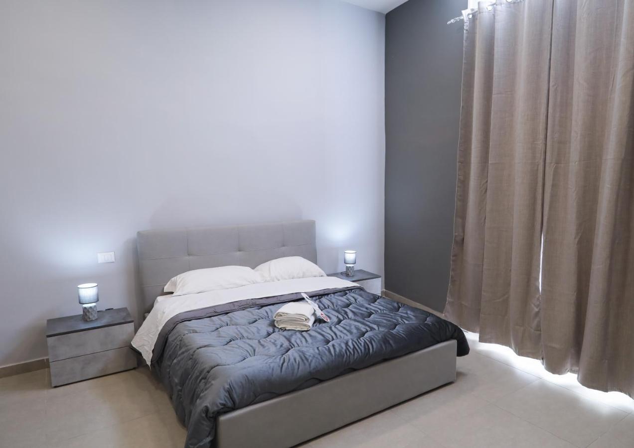 Residenza Esposito Economy Rooms Неаполь Экстерьер фото